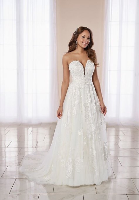 7407 by Stella York - Wedding Dress Outlet - Up to 70% Discount